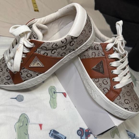 Guess Cream and Tan Casual Sneakers - Picture 3 of 12